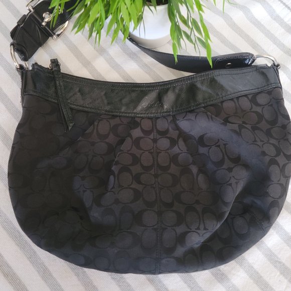 Coach Signature Hobo Shoulder Bag - Picture 1 of 13